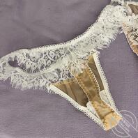 老婆闺蜜的蕾丝内裤0