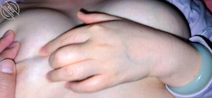 最新偷录老爸出差回来爸妈操逼,激烈内射2