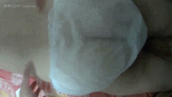 【原创】想上美艳小姨之路  推油上头与小姨相互手淫