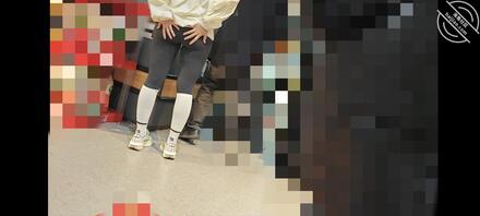 超市里买东西的肥臀小姐姐2