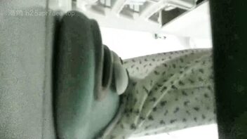 偷拍高中生洗澡