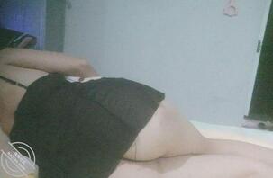 （原创）看着醉酒姐姐躺在床上的性感身段，难以把持内心躁动，把她强干内射了1