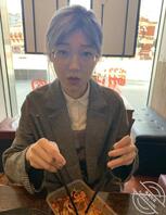 04年嫩妹，有人和我一样觉得瘦的女生插着紧吗？1