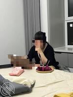 一日操两逼，奶奶就在隔壁，我疯狂输出亲姐——我和亲姐姐26（视频贴）2