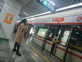 （原创）大型美腿系列之地铁三2