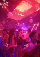 大牛原创7 跟朋友酒后去按摩店逍遥,竟遇到了“女儿”,趁着醉劲暴操了她0