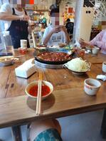 8、跟大小去吃饭,终于找到了操姐姐的机会。下0