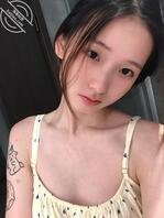 今晚有没有昆明的爸爸陪我玩的呀，评论区报名哦，看看你们的鸡巴，大的优先1