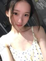 今晚有没有昆明的爸爸陪我玩的呀，评论区报名哦，看看你们的鸡巴，大的优先2