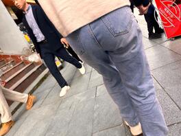 大街上意淫一些骚逼2