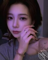 05女大 偷偷看了好久受不了想自曝 随便问