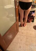 我和小妈《16》老妈去洗漱被我发现下面只穿一条内裤!这是不是纯属勾引我?2