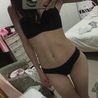 寂寞少妇午后私发给我的骚照1