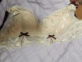 继续，媳妇儿，员工宿舍，都上班去了，用她们闺蜜的奶罩打飞机30