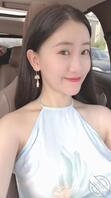 网红主播反差婊直播过程中超短裙内透明底裤漏阴毛2