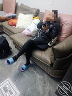 报复从小离开的妈妈，想把她狠狠操了2