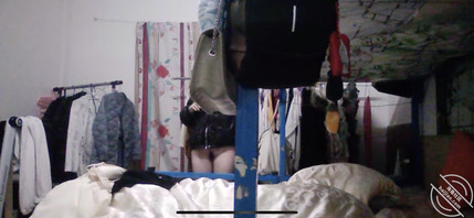 怎么搞定小姨子(3)偷拍换衣服1