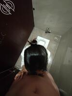 公共厕所做爱好刺激