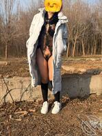 【原创】21.第一次带妹妹户外漏出，刚拍摄几张妹妹说有点冷2