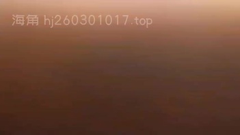 面对老妈流满爱液的阴道差点没抬起头，已被老妈真实，彻底被榨干