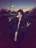 湖南长沙极品女神 赵莹 社交软件约炮被瓜友曝光 大屌后入爆操到失神 瞬间变淫荡贱货！2