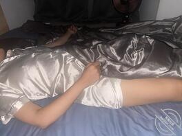 原创6:小妹转身哪一下，心里冒汗，录像灯光太亮了