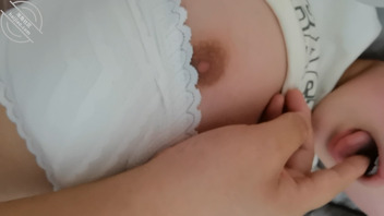 (原创)喂闺女吃春Y,后悔不已,累的我的老腰都快断了!(9)1