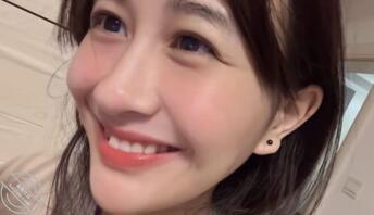 我是几个闺蜜中的接精脸，请哥哥们把精液射在我脸上吧1