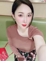 好喜欢姐姐的东西，每次都会拿姐姐的东西打飞机