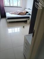 继续偷拍嫂子  要不要进去搞她2