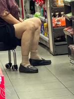 老阿姨妇女熟女的短丝袜脚，有喜欢的吗，欢迎大家交流一下2