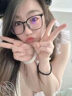 老婆很害羞1