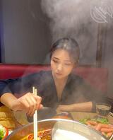 操了老姐的闺蜜,初识还是少女,操她时以为人妇0