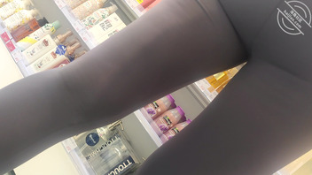 真实偷拍紧身瑜伽裤1.21