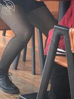 偷拍少妇丝袜骚腿1