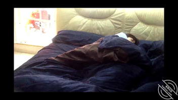 我和三个女儿的梦幻生活(大公主的牛仔裤-短视频)1