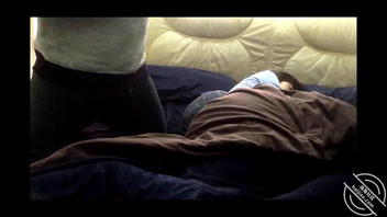 我和三个女儿的梦幻生活(大公主的牛仔裤-短视频)2