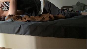 【海角原创75】偷拍老妈和小鲜肉,来事还被扑倒,老妈吃的太香了0