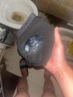 大半夜睡不着 偷偷跑去卫生间寻找小姨子的原味乳罩开始打胶2