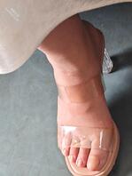 新沂，偷拍前两天坐火车遇到的少妇0