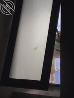 偷拍坚挺美女洗澡最后被发现了1