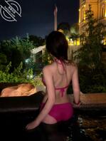 昆明高三母狗雷诺拉，在上大学前参加泳装淫趴，献出了自己的处女膜2