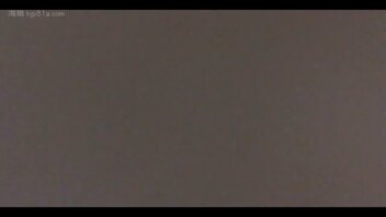 侧拍别致风味少妇