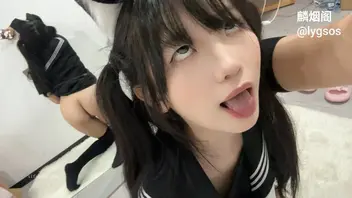 屁屁小幼怜 反差妹妹漏内诱惑哄睡娇嗔福利 1