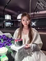 女朋友这个大骚逼 吃鸡巴太淫荡了 估计谁的鸡把都吃2