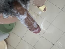 喜欢一边洗澡一边打飞机，有没有一样的2