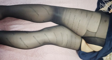 原创玩弄老妈的骚穴，老妈发情了超级骚前戏做的好什么都依你。0