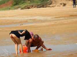 ［今天发三婶］不要脸的二婶不穿内裤勾引大叔