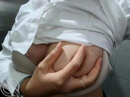 母狗教师课后发骚，希望多人一起操她1