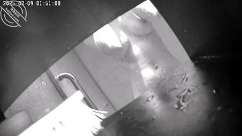 偷拍小姨子洗澡，想了很久2